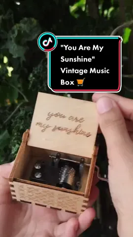 Vintage music box available na rin pala dito sa tiktok?!  Wooden Music Box Crank Manual Check out sa yellow basket 🛒🛒🛒 #woodenmusicbox #youaremysushine #beautyandthebeast #musicboxingmachine #wooden #vintage #asthetic #musthaves #mustbuy #classicfinds #tiktokfinds #Cod #cashondelivery #aesthetic #aesthetic #tiktokbudol #tiktokbudolfinds #buy1take1 #freeship #tiktokmademebuyit #recommendations #bestrecommendations #fyp #fypシ 