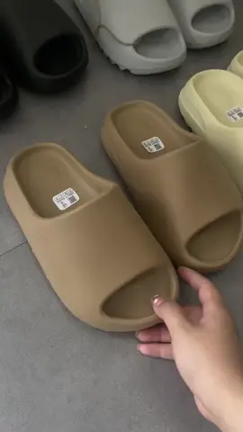 Dép yezzy vân nhám bản cao cấp, đủ size nam nữ #dep #depnu #depyeezy #yezzyslides #xh #fyp #tiktok 