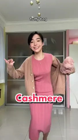 I stand for the quality of cashmere in these pieces 🫶🏻 Secretly wishing for winter in Malaysia 😏 Wearing: les100ciels