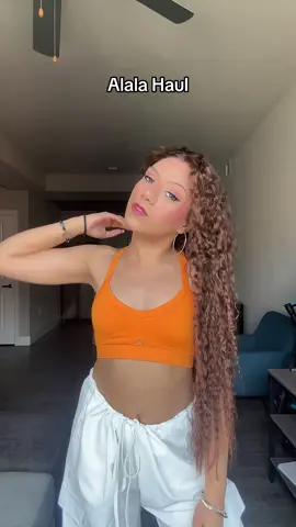 @Alala with the best athleisure ever #alala use code _TANIAGROVER for $$ off #alalaathleisure #athleisurewear #cuteandcomfyclothes 