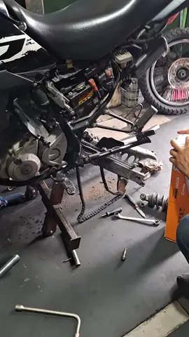 Amortecedor cofap bros 160. #oficina #moto #motoqueiro #pneu 