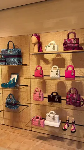 This Dior store in Sicily deserved an entire video dedicated to it. How beautiful.🤍 #dior #luxury #luxurylife #moneymoneymoney #sicily #italy #dioritaly #dreamlife #luxuryfashion #diorbeauty #diorfashion #quietluxury #italiansummer #diorriviera 