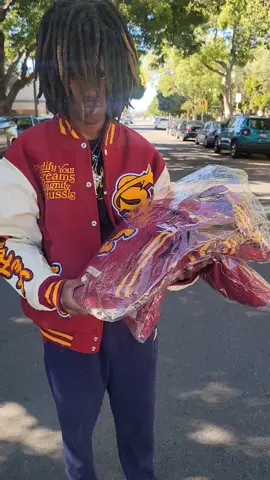 👣👣Them SLOWFEETDONTEAT CLOTHING VARSITY JACKETS GOING UP!! TAP N OR TAP OUT SMALL-5X #apparel #varsityjacket #slowfeetdonteat #streetwear #LA #Inglewood #hawthorne #watts #lasvegas #baltimore #houston #atlanta #oakland #sandiego #nyc #philadelphia #like ##insta #viral 