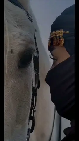 مذهلة ماهي بس قصة حسن رغم ان الحسن فيها بحد ذاته مشكلة.#عبدالرحمن_بن_مساعد #مذهله #أشعار #تصميمي🎬 #اكسبلورexplore #بداخلي_الم_لا_استطيع_التعبير_عنه💔 #اكسبلورexplore #تصميمي_أسيرالعيون #اكسبلورexplore❥🕊 