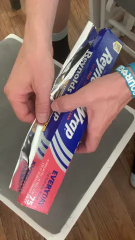 Immerse yourself in the soothing symphony of aluminum foil crunching! Experience ultimate relaxation as you indulge in this ASMR delight. 🎧✨ #ASMR #AluminumFoilCrunching #soothingsounds 