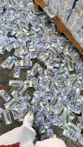 500.000.000$ cash 😳