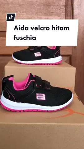 Aida velcro hitam fuschia pink #sepatuanak #sepatuandooriginal #sepatuandoanakperempuan #sepatuandoanak #andovelcro #sepatuanakperempuan 