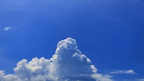 Apa yg membuatmu tenang saat ini? #sky #cloud #timelapse #aesthetic #cinematic #fyp #xyzbca #fypシ゚viral #fypシ 