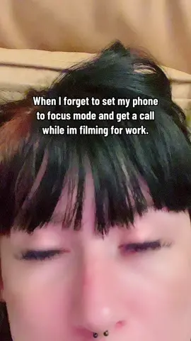 I dont know what’s vibrating 