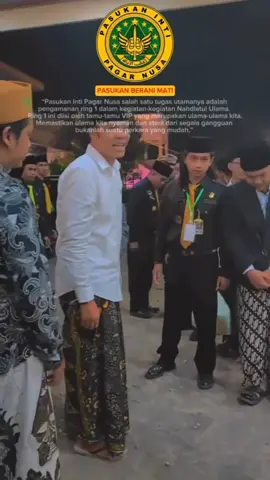 wes genah dekengan e pusat 🤩 #santriindonesia #pagarnusa86💚🔱 #gasmilirboyo #pnnyelll💚👆🔱 #pasukanintipagarnusa #pagarnusa86💚🔱indonesia #pagarnusa86 #guskautsarploso #gusiqdam #fyp #fypシ #santri 
