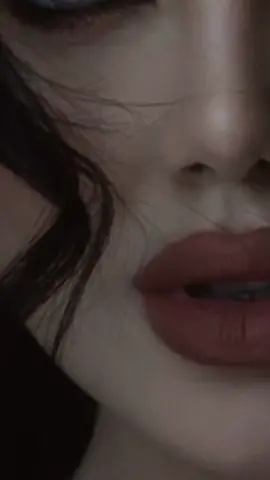 ابات الليل دموعي سيل 🖤🥀#حط_لايك_متابعة_متخسر_شيء_ #مجرد_ذووقツ🖤🎼 #CapCut #عنجد_حط_لايك