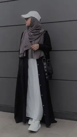 #CapCut siapa bilang pakai syari ga bisa kece #inspo #outfit #OOTD #syari #hijab #outfitideas #outfitinspo #style #kekinian #kece #idea 