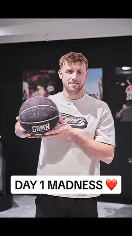 Day 1 was a MADNESS 🤯 📍 Bluewater Shopping Centre, Greenhithe, DA9 9ST #sidemen #sidemenbluewater #ksi #miniminter #zerkaa #vikkstar #w2s #tbjzl #behzinga 