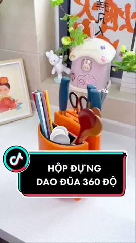 Hộp đựng dao đũa thớt xoay 360 có lỗ thoát nước, vệ sinh dễ dàng 👍🏻 #giadungtienich #giadungthongminh #dogiadung #xuhuong #giadung #dodungnhabep #dungcunhabep #hopdungdaodua #hopdungdao 