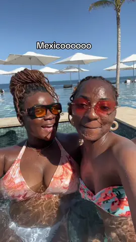 Girls trip 🏝️☀️ #cancun #mexico #vacation 