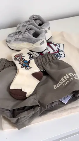 we always keep is calm & simple ✨ #fyp #fypシ #MomsofTikTok #boymom #OOTD #familyootd #momtok #MomsofTikTok #zarakids 