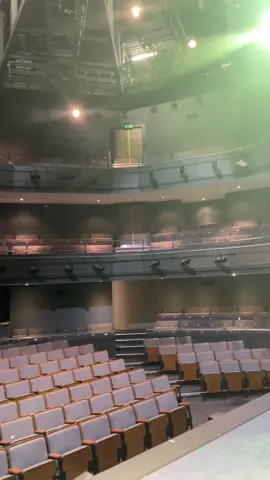 #work #job #musicaltheatre #zog #childrenstheatre #musical #play #show #theatre #foryoupage #foryou #dayinmylife #ditl #cometoworkwithme #foryoupage #swing #tour #uktour #london #kingston #princes 