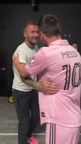 Messi 🦩👀 Beckham #messi #leomessi #intermiami #intermiamicf #davidbeckham #beckham #fcbarcelona #barcelona #barça