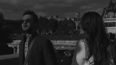 شو ومسافات وحنين .