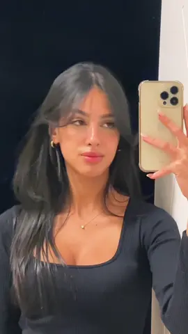 🫵🏼