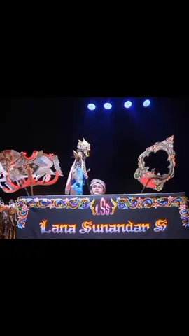 Gatotkaca gugur #wayang #wayanggolek #fyp #fypシ #foryou #xyzbca #gatotkaca #gugur #trending #capcut #viral #trending #funny #tetehwayang #karnatanding #tiktok @lana_sunandar 