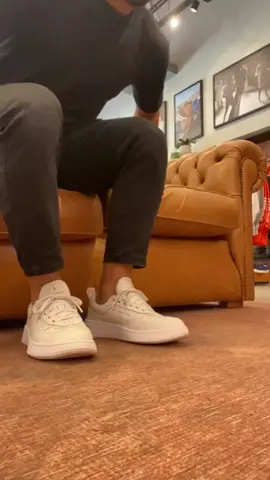 HERO  Nosso herói moderno Conheça nosso modelo 100% couro, com solado de borracha e absorção de impacto, é o tênis perfeito pra enfrentar a semana 😉 https://www.usereserva.com/tenis-hero-rsv---2230052795/hero?_q=Hero&map=ft Ganhe 15%OFF usando meu CUPOM DE VENDEDOR RSV5438 🔥 #lye #use #reserva #tenis #couro #conforto #qualidade  #LearnOnTikTok #like #lyrics #fyp 
