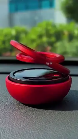 Solar Rotating Double Ring Suspension Car Aromatherapy Ornament, Both beautiful and stress-relieving. There was a faint fragrance in the car.