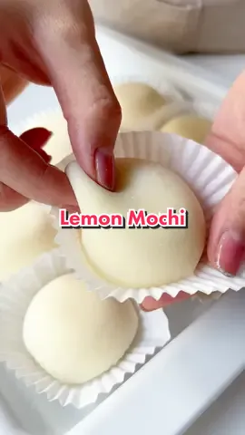 Lemon mochi. Recipe linked in my bio as usual. #mochi #lemonmochi #Recipe #fyp #viralvideo #viraltiktok 