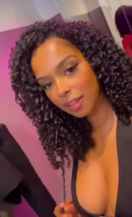 Kriola 🇨🇻 #capeverdeangirl #alsinha🙈 #criola🇨🇻 #caboverde #lisboa #capeverdean #fy 