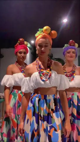 Tus cubanitas de confianza #parati #foryou #disfraz #trend #tiktok #lala 