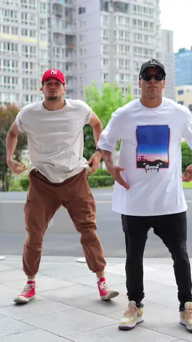 Ta ok?! 🎶 … O melhor esta no final kkkkkk  dc: ?  #fy #fyp #dance #viral #china #taok 