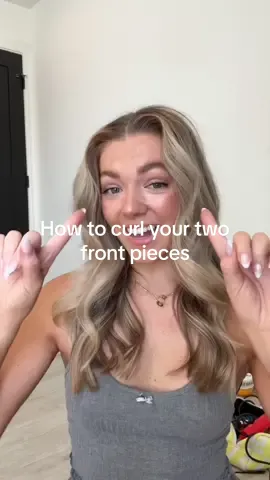 Avoid a flat hair style by curling your two front pieces towards your face at the roots, and away from your face at the ends!  Inspo from @daniarribere 🫶🏼 #hair #curlinghair #howtocurlhair #hairstyles #volume #howtoaddvolume #hairvolume #curlingiron #hairtutorial #hairtransformation #hairstylist #hairgoals #hairideas #hairvideos #curlinspiration 