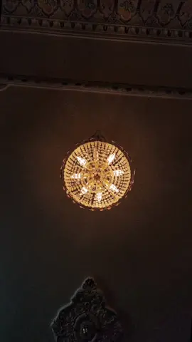 وتشوف باقي بيت راعيه خلاه .. #ابن_فطيس 