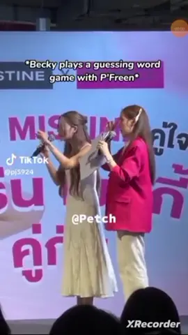 Sarocha be like “I just want to help my faen” 55555555+