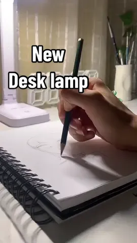 اباجوره جديده لمكتبي✨في فيديوهات كتيييير جايه ان شاء الله🤟🏻😊 #new #table #lamp #اباجوره #drawing #quicksketch #night #desklamp 