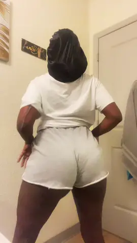 Im Reaaaady To Come Outside 🤪🥱