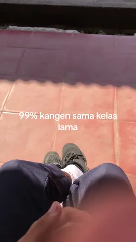ga nyaman sm kelas baru:( #fyp #foryou #beranda 