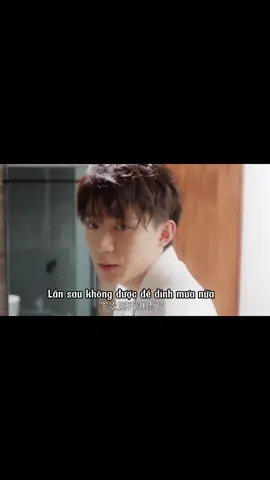 Nhớ đừng để mưa ướt anh Nhiên lo đó nha😈 #chuducnhien #zhouyiran #khianhchayvephiaem #xuhuong 