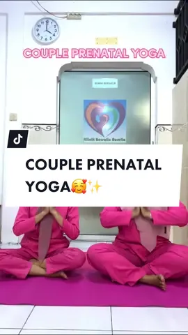 Prenatal yoga pada ibu hamil atau bumil memiliki segudang manfaat, seperti peregangan dan pelonggaran otot selama persalinan hingga mengatasi rasa khawatir jelang melahirkan. Yuk di praktekin bersama suami bund🥰🤗 #coupleprenatalyoga #prenatalyoga #yogahamilonline #edukasibumil #bumilsehat #fyp 