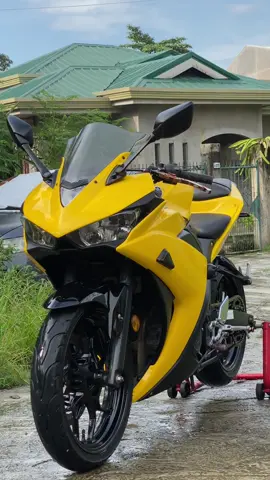 YAMAHA R3 GLOSSY BUMBLEBEE YELLOW X GLOSSY BLACK COMBI💛🖤✨ #GawangPaintHub #PaintHubCebu #qualitymotorcyclerepaint #yamaha #r3 #yellowbike #yellowR3 #fypシ゚viral #fyp #yellow 