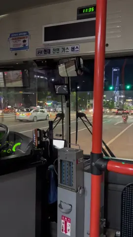Exploring #Seoul in bus at Night! #southkorea #southkoreatravel🇰🇷  