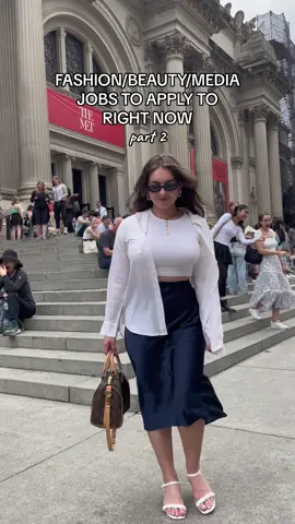 Some amazing jobs to apply for right now!! 