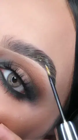 Let’s normalize glittery brows. Im obsessed 