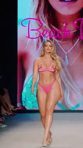 Desfile de Moda praia 2024 #tendencia #look #desfile #modapraia #modaplussize #modapraiaplussize #modapraiarecife #desfiles #fashion #fashiontiktokforyou #foryou #foryoupage 