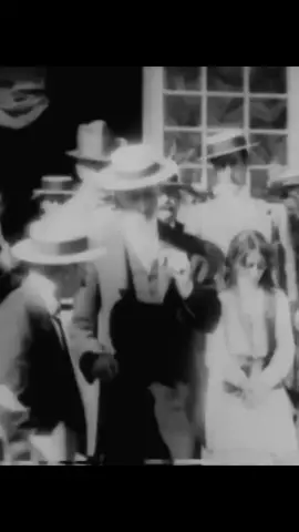 Comienzo del Siglo XX en Chile: Padres, Hijos y Sirvientes. #historiadechile #History #chile #ricos #pobreza #sigloxx #parlamentarismo enta #empleado #parlamentarismo 