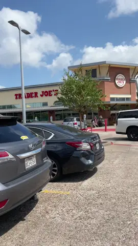 Trader Joe’s Run 😬 FULL VLOG COMING SOON🤞🏾🥰 | #biteswithbuhhhhreeee #Foodie #food #cook #cooking #traderjoes #groceryshopping 