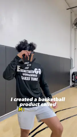 Hoopers⚠️🏀 This Hand In Yo Face Basketball Product will help you train game situations amd build confidence quickly! Link in Bio to get one! Only $14.99 #basketball #handinyoface #confidence #hoop #tiktokbusiness 