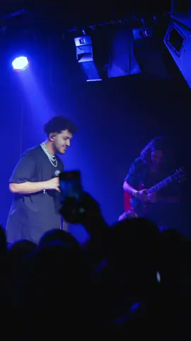 حضل احبك 🤍