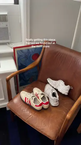 Its signed “for ed, on your brithday, how it was, alone in the bars, 1985” #upperwestside #thrifted 