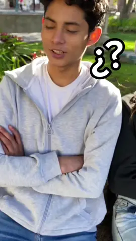 Dia 11 subiendo mi contenido a Tiktok #broma #bromaspesadas #bromasdivertidas #grito #bromaenlacalle #canto #bromasocultas #tendencia #momentosincomodos #camaraoculta #risa #pablin #gracioso #comedia #comedyvideo #funny 